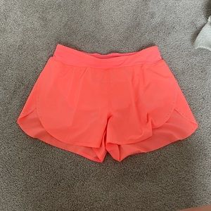 Lululemon Find Your Pace 3” HR shorts